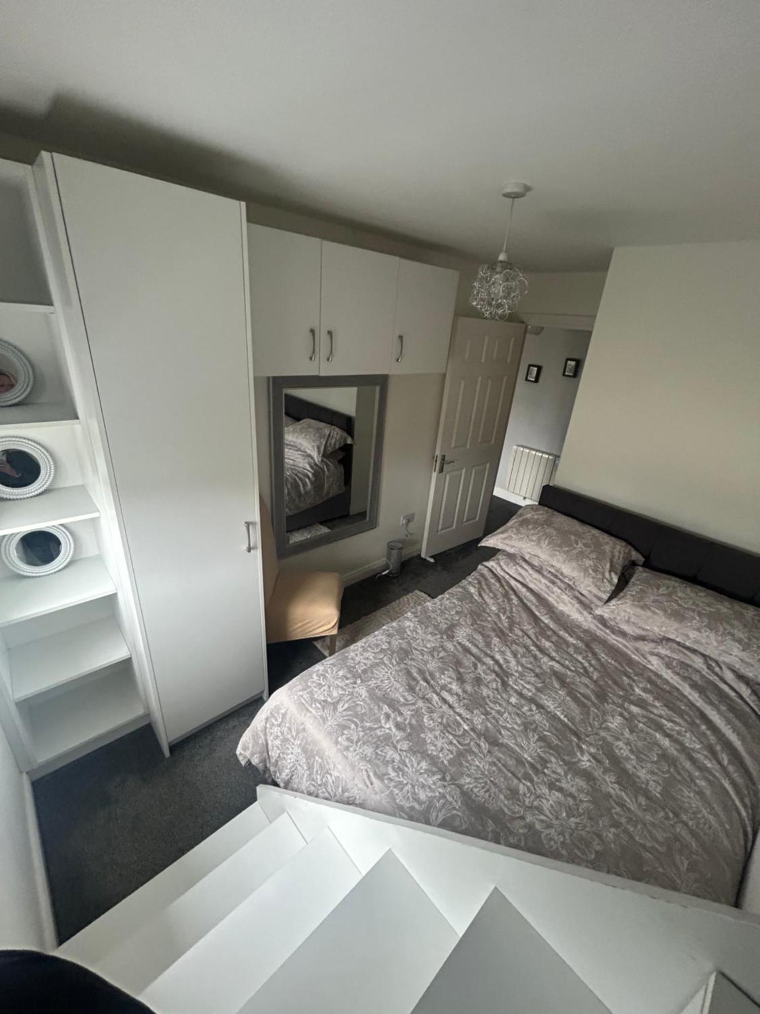 קורק Castlejane Apartment מראה חיצוני תמונה