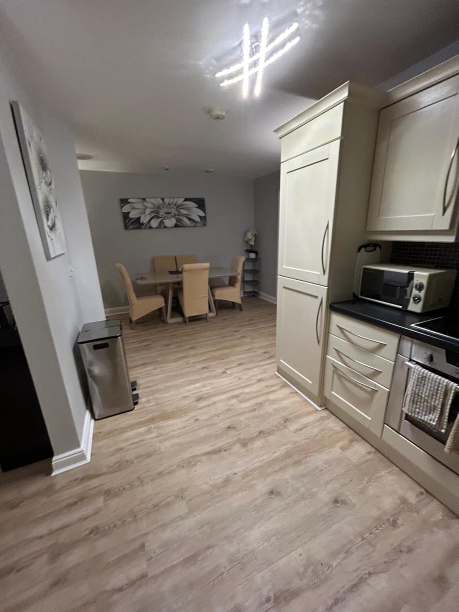 קורק Castlejane Apartment מראה חיצוני תמונה